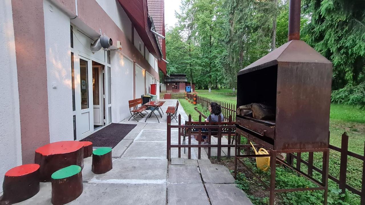 Pensiunea Happy Inn Vatra Dornei Exterior photo