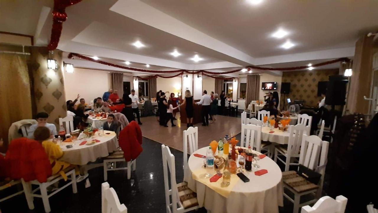 Pensiunea Happy Inn Vatra Dornei Exterior photo